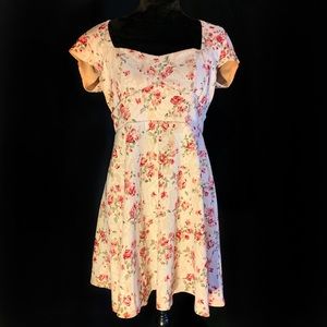 •SOLD• Tan Flower Dress